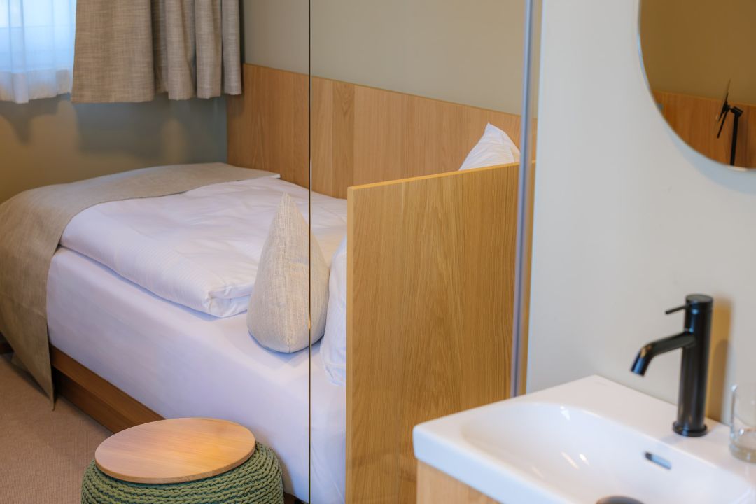 I Einzel — Zimmer